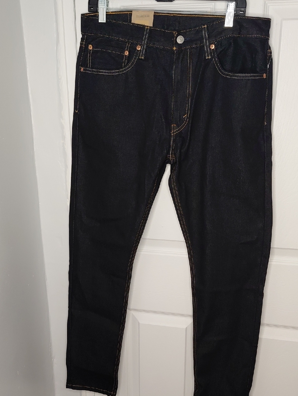 Levi's Slim Black Jeans with Contrast Stitching